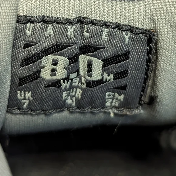 Men's Oakley Nail Lows -- Size 8 - Picture 6 of 8